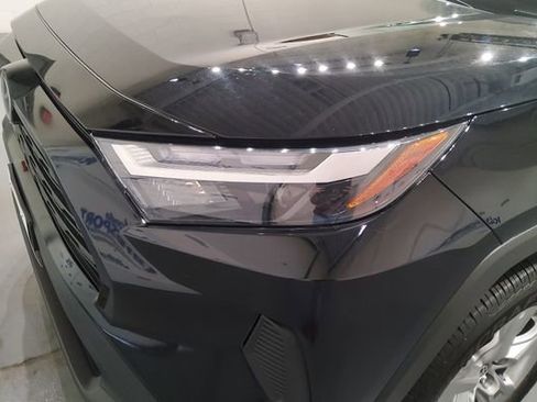 Used 2024 Toyota RAV4 XLE FWD image 12