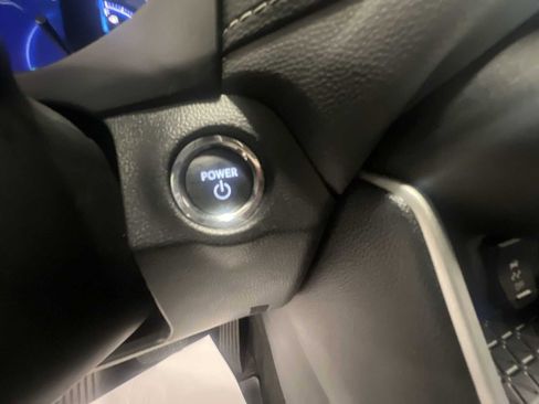 Used 2025 Toyota RAV4 XLE image 17