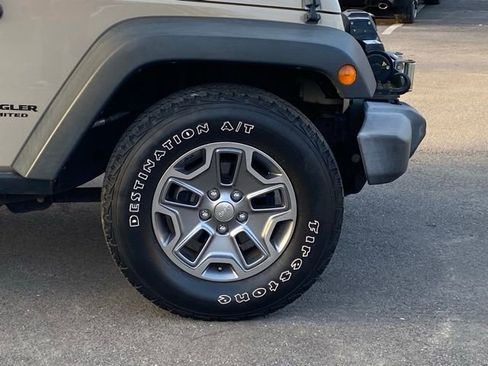 Used 2016 Jeep Wrangler Unlimited Rubicon w/ Dual Top Group image 12