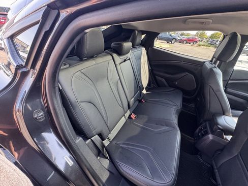 Certified 2022 Ford Mustang Mach-E Premium image 19