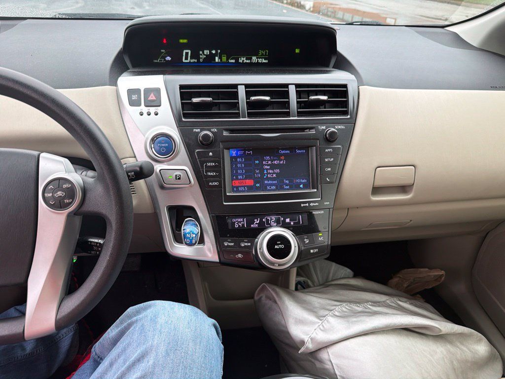 Used 2013 Toyota Prius V Three FWD image 9