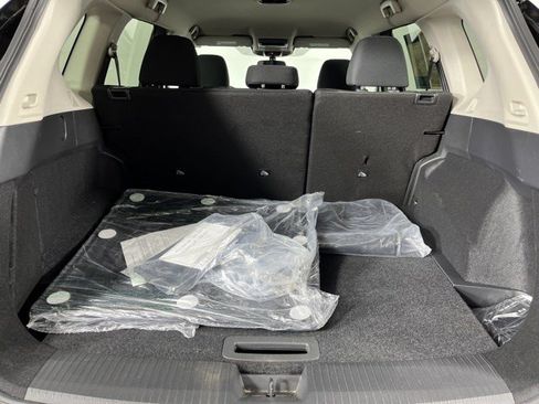 Used 2026 Nissan Rogue SV FWD image 43