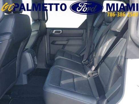 New 2025 Ford Bronco Outer Banks AWD/4WD image 8