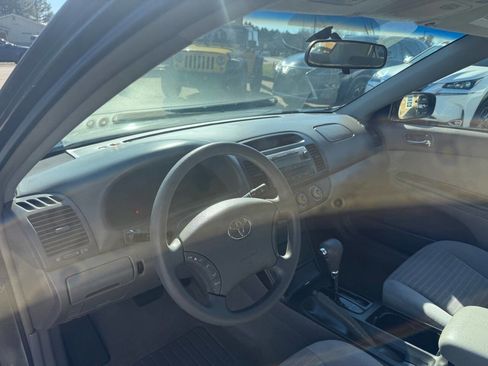 Used 2005 Toyota Camry LE image 15