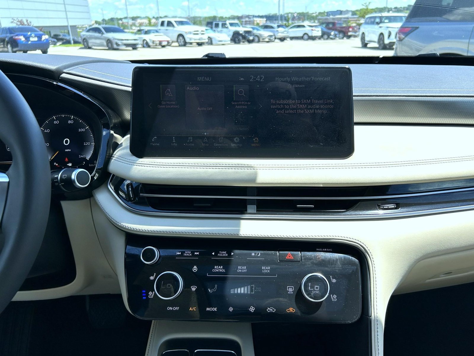 Certified 2023 INFINITI QX60 Luxe w/ Cargo Package AWD/4WD image 13