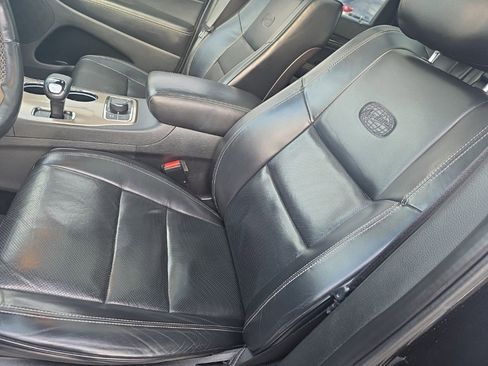 Used 2015 Jeep Grand Cherokee Overland image 9