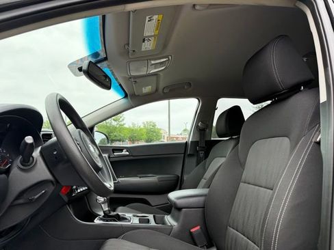 Used 2019 Kia Sportage LX FWD image 24