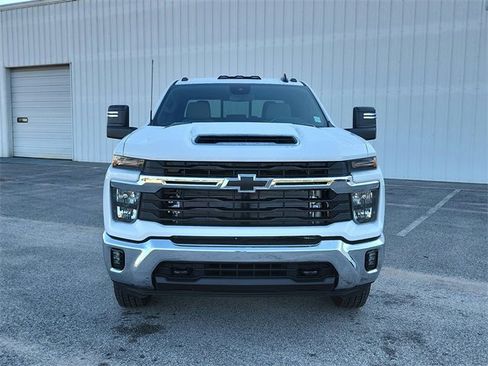 New 2026 Chevrolet Silverado 3500 LT w/ Leather Package image 2