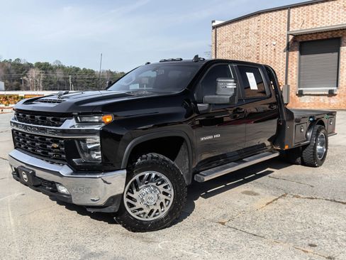 Used 2021 Chevrolet Silverado 3500 LT w/ Convenience Package image 2