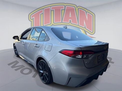 Certified 2024 Toyota Corolla SE w/ SE Premium Package image 4