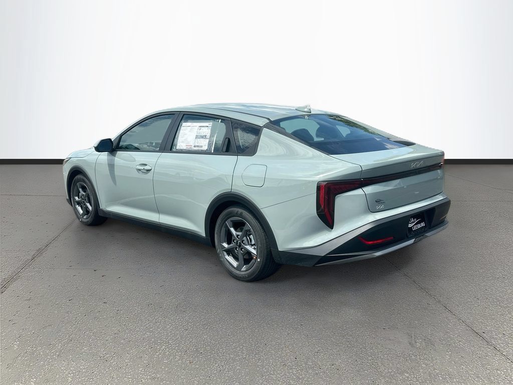 New 2026 Kia K4 FWD image 5