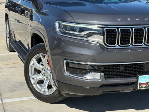Used 2022 Jeep Wagoneer Series I w/ Convenience Group I RWD image 4