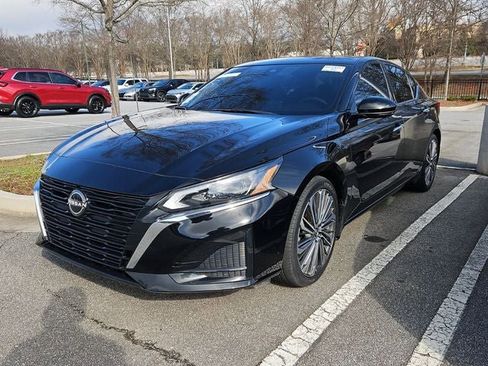 Used 2023 Nissan Altima 2.5 SL image 4