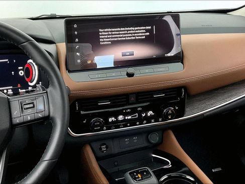 Used 2025 Nissan Rogue Platinum w/ Tech Package AWD/4WD image 7