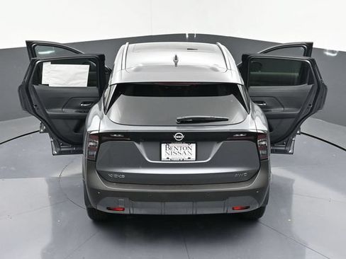 New 2025 Nissan Kicks SV w/ SV Premium Package AWD/4WD image 44