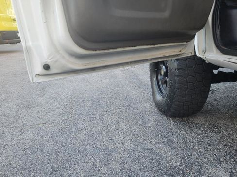 Used 2011 Chevrolet Express 1500 AWD image 20