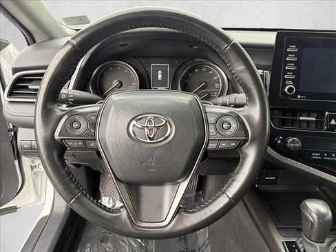 Used 2024 Toyota Camry SE w/ Cold Weather Package image 13