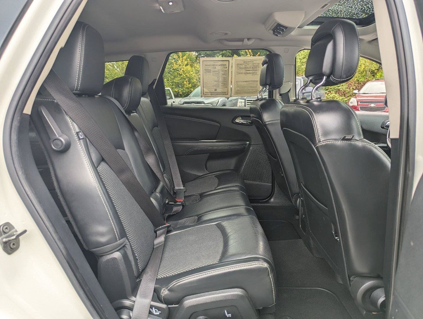 Used 2020 Dodge Journey Crossroad FWD image 34