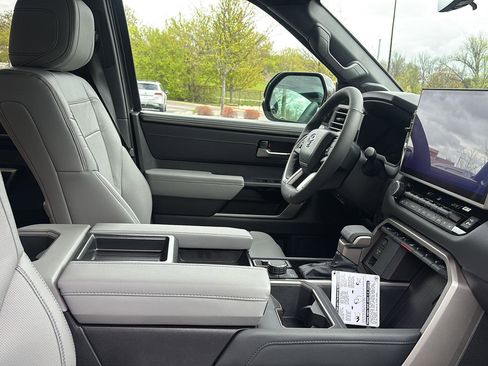 New 2026 Toyota Tundra Limited AWD/4WD image 22