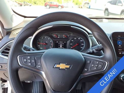 Used 2024 Chevrolet Malibu LT FWD image 7
