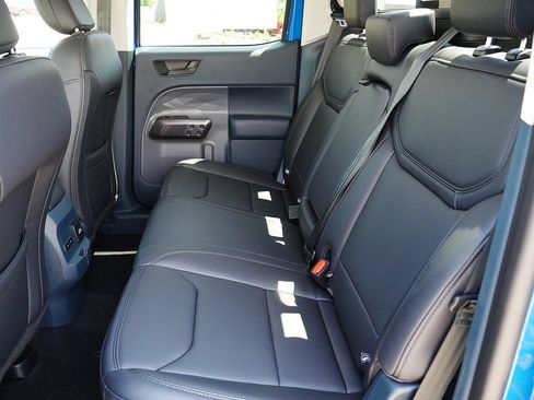 New 2026 Ford Maverick Lariat w/ Black Appearance Package AWD/4WD image 16