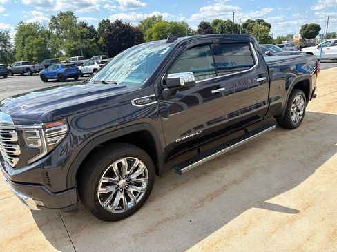 Certified 2025 GMC Sierra 1500 Denali w/ Denali Reserve Package AWD/4WD image 6