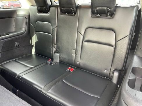 Certified 2023 Nissan Pathfinder SL w/ Cargo Package AWD/4WD image 8