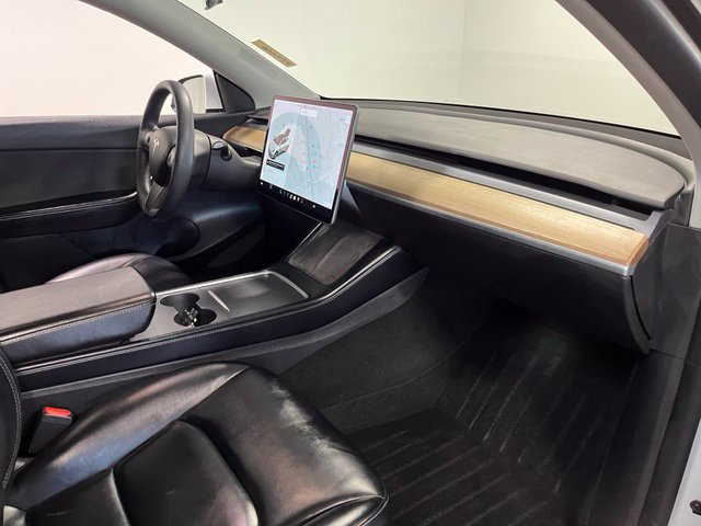 Used 2021 Tesla Model Y Long Range AWD/4WD image 11