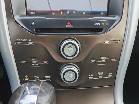 Used 2012 Ford Edge SEL image 20