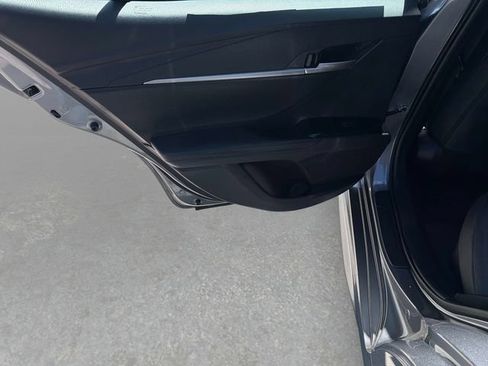 Used 2025 Toyota Camry SE FWD image 12