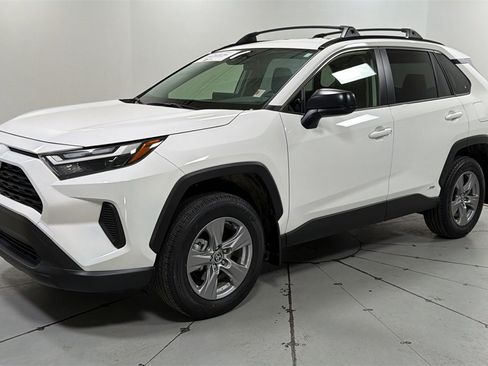Certified 2025 Toyota RAV4 LE image 1