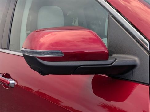 Used 2024 GMC Acadia Denali image 10