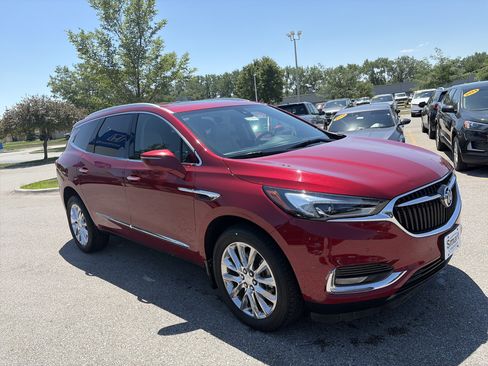 Used 2019 Buick Enclave Premium w/ Experience Buick Package AWD/4WD image 3