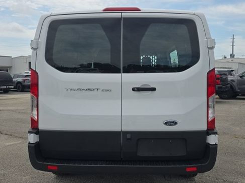 Used 2025 Ford Transit 250 Low Roof w/ Exterior Upgrade Package RWD image 4