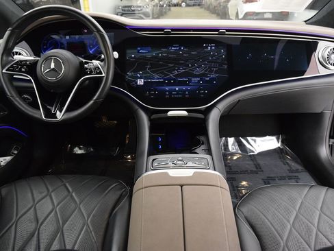 Used 2023 Mercedes-Benz EQS 580 4MATIC Sedan image 19