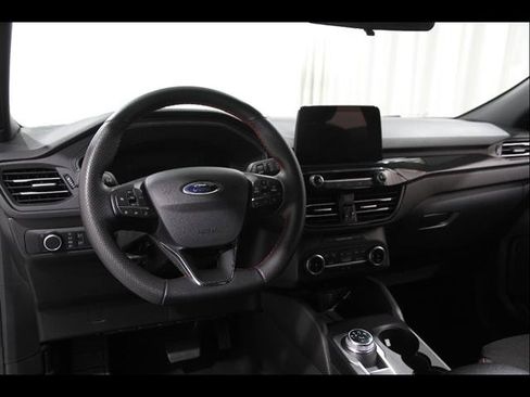 Certified 2025 Ford Escape ST-Line AWD/4WD image 6