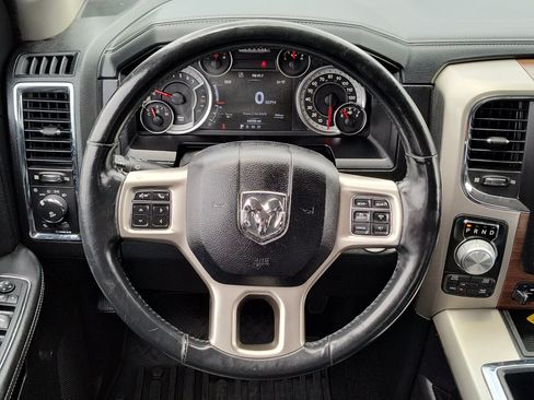 Used 2014 RAM 1500 Laramie w/ Convenience Group image 18