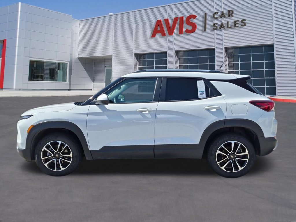 Used 2025 Chevrolet TrailBlazer LT AWD/4WD image 10