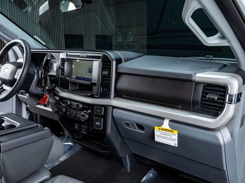 Used 2026 Ford F450 XLT w/ 360-Degree Camera Package image 17