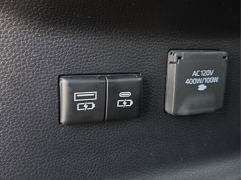 New 2026 Toyota Tundra Limited AWD/4WD image 15