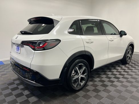 Used 2025 Honda HR-V EX-L image 12