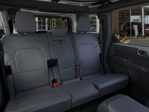 New 2026 Ford Bronco Badlands w/ Sasquatch Package image 11