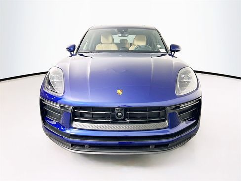 New 2026 Porsche Macan image 6