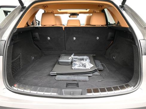 Used 2024 Lexus NX 250 250 Premium image 18