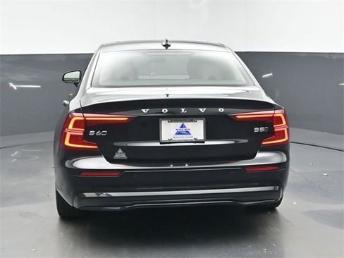 Used 2024 Volvo S60 B5 Ultimate image 7