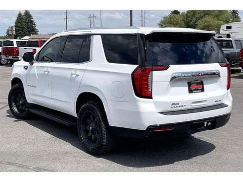 Used 2022 GMC Yukon SLE AWD/4WD image 13