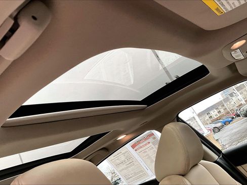 Used 2018 Nissan Maxima Platinum image 21