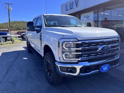 New 2026 Ford F350 Lariat w/ Tremor Off-Road Package