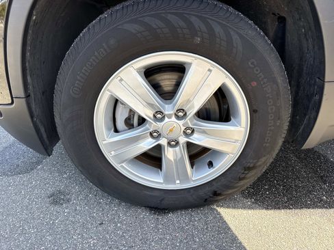 Used 2022 Chevrolet Trax LT w/ LT Convenience Package image 30