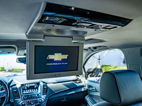 Used 2020 Chevrolet Tahoe Premier AWD/4WD image 35
